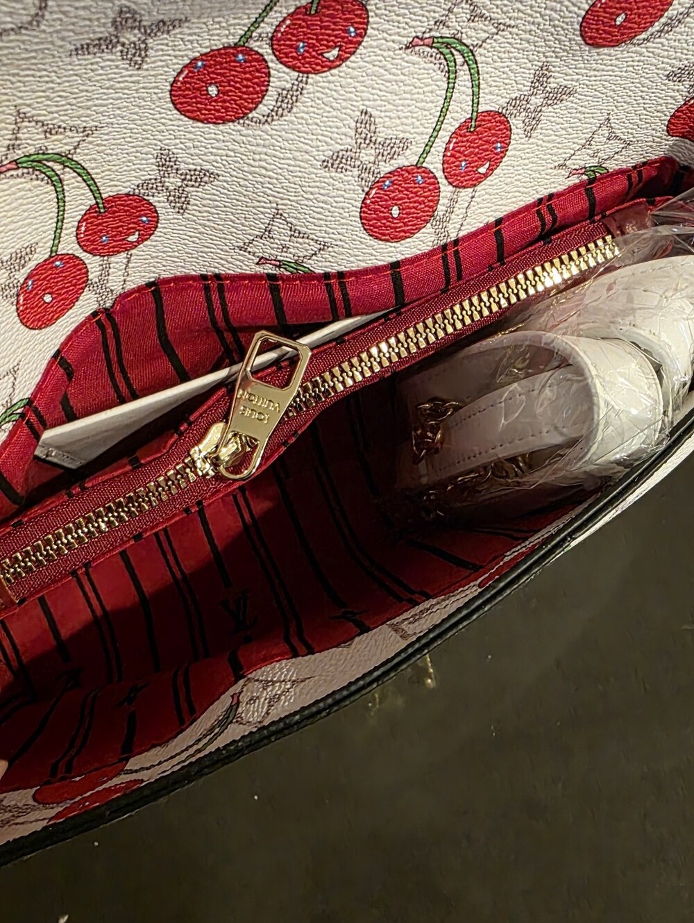 Cherry Print Crossbody Bag with Gold Hardware - Picture 4 of 5
